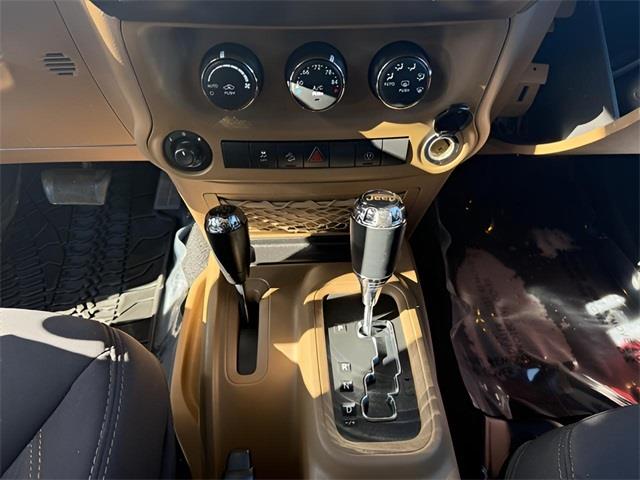 2013 Jeep Wrangler Unlimited Sahara, available for sale in Stratford, Connecticut | Wiz Leasing Inc. Stratford, Connecticut 2013 Jeep Wrangler Unlimited Sahara, available for sale in Stratford, Connecticut | Wiz Leasing Inc. Stratford, Connecticut