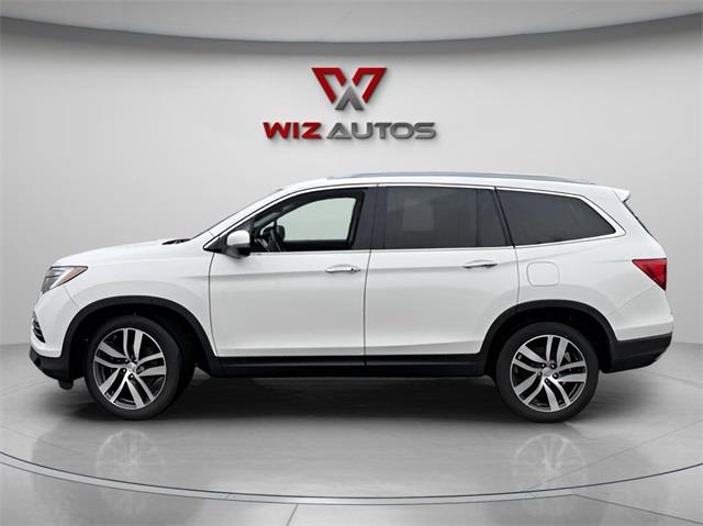 2018 Honda Pilot Touring, available for sale in Stratford, Connecticut | Wiz Leasing Inc. Stratford, Connecticut 2018 Honda Pilot Touring, available for sale in Stratford, Connecticut | Wiz Leasing Inc. Stratford, Connecticut