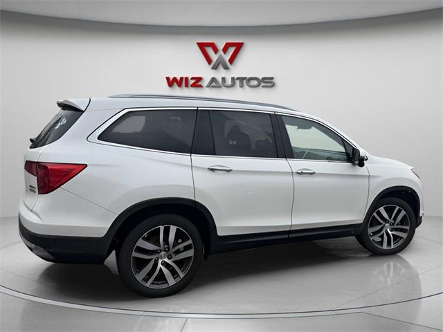 2018 Honda Pilot Touring, available for sale in Stratford, Connecticut | Wiz Leasing Inc. Stratford, Connecticut 2018 Honda Pilot Touring, available for sale in Stratford, Connecticut | Wiz Leasing Inc. Stratford, Connecticut
