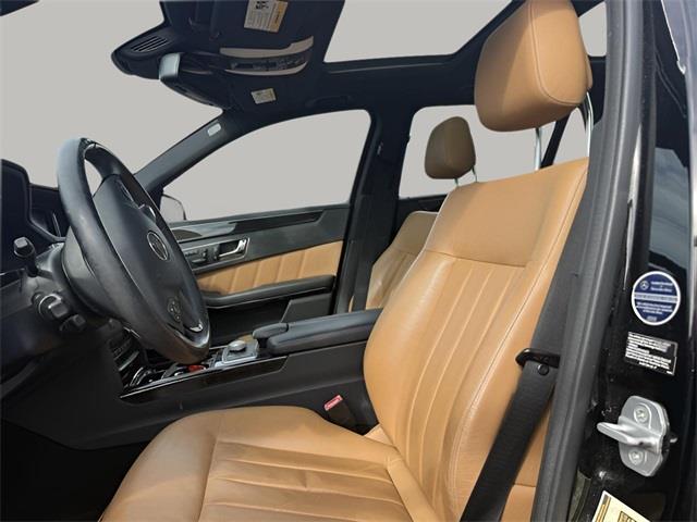 2011 Mercedes-benz E-class E 350, available for sale in Stratford, Connecticut | Wiz Leasing Inc. Stratford, Connecticut 2011 Mercedes-benz E-class E 350, available for sale in Stratford, Connecticut | Wiz Leasing Inc. Stratford, Connecticut