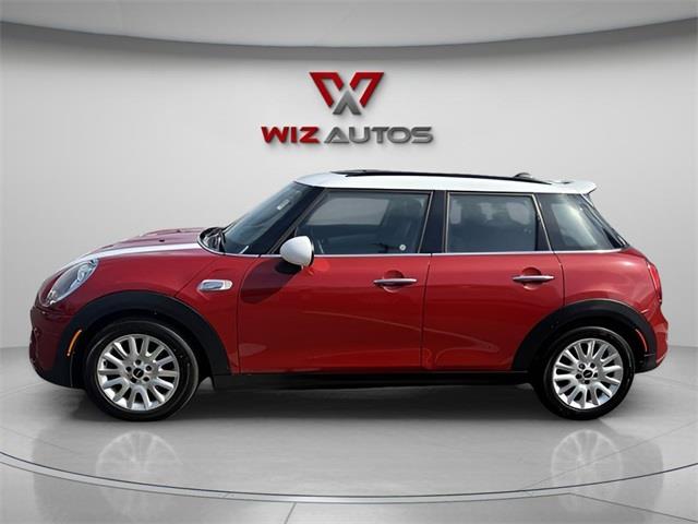 2015 Mini Cooper s Base, available for sale in Stratford, Connecticut | Wiz Leasing Inc. Stratford, Connecticut 2015 Mini Cooper s Base, available for sale in Stratford, Connecticut | Wiz Leasing Inc. Stratford, Connecticut