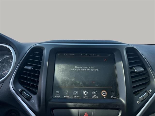 2017 Jeep Cherokee Trailhawk, available for sale in Stratford, Connecticut | Wiz Leasing Inc. Stratford, Connecticut 2017 Jeep Cherokee Trailhawk, available for sale in Stratford, Connecticut | Wiz Leasing Inc. Stratford, Connecticut