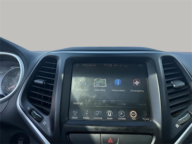 2017 Jeep Cherokee Trailhawk, available for sale in Stratford, Connecticut | Wiz Leasing Inc. Stratford, Connecticut 2017 Jeep Cherokee Trailhawk, available for sale in Stratford, Connecticut | Wiz Leasing Inc. Stratford, Connecticut