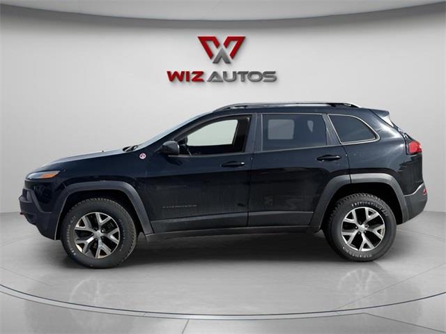 2017 Jeep Cherokee Trailhawk, available for sale in Stratford, Connecticut | Wiz Leasing Inc. Stratford, Connecticut 2017 Jeep Cherokee Trailhawk, available for sale in Stratford, Connecticut | Wiz Leasing Inc. Stratford, Connecticut
