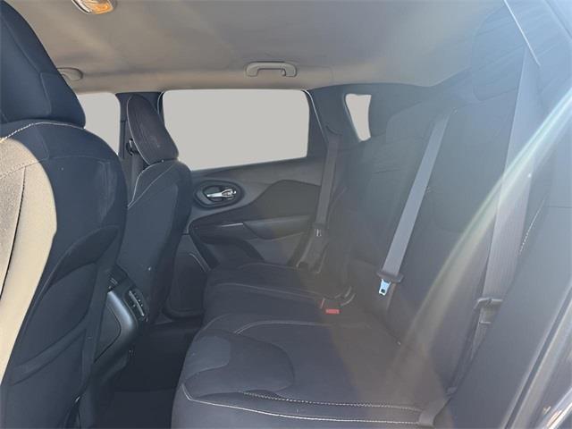 2016 Jeep Cherokee Altitude, available for sale in Stratford, Connecticut | Wiz Leasing Inc. Stratford, Connecticut 2016 Jeep Cherokee Altitude, available for sale in Stratford, Connecticut | Wiz Leasing Inc. Stratford, Connecticut