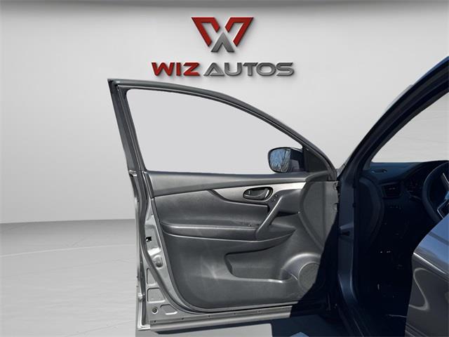 2017 Nissan Rogue Sport S, available for sale in Stratford, Connecticut | Wiz Leasing Inc. Stratford, Connecticut 2017 Nissan Rogue Sport S, available for sale in Stratford, Connecticut | Wiz Leasing Inc. Stratford, Connecticut