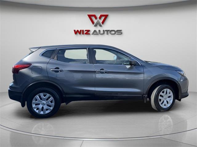 2017 Nissan Rogue Sport S, available for sale in Stratford, Connecticut | Wiz Leasing Inc. Stratford, Connecticut 2017 Nissan Rogue Sport S, available for sale in Stratford, Connecticut | Wiz Leasing Inc. Stratford, Connecticut