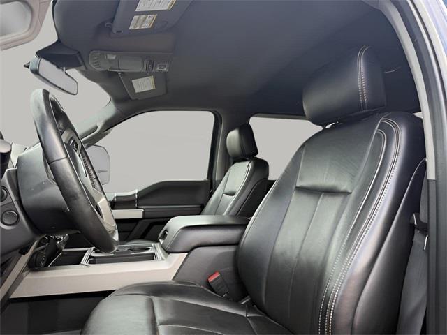 2020 Ford F-350sd Lariat, available for sale in Stratford, Connecticut | Wiz Leasing Inc. Stratford, Connecticut 2020 Ford F-350sd Lariat, available for sale in Stratford, Connecticut | Wiz Leasing Inc. Stratford, Connecticut