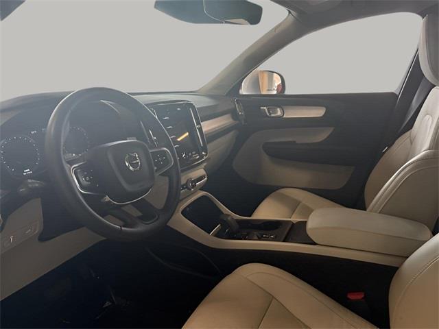 2022 Volvo Xc40 Momentum, available for sale in Stratford, Connecticut | Wiz Leasing Inc. Stratford, Connecticut 2022 Volvo Xc40 Momentum, available for sale in Stratford, Connecticut | Wiz Leasing Inc. Stratford, Connecticut