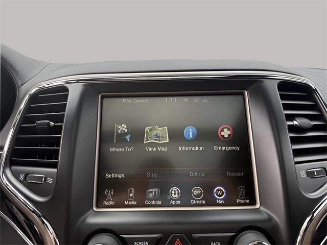 2014 Jeep Grand Cherokee Overland, available for sale in Stratford, Connecticut | Wiz Leasing Inc. Stratford, Connecticut 2014 Jeep Grand Cherokee Overland, available for sale in Stratford, Connecticut | Wiz Leasing Inc. Stratford, Connecticut