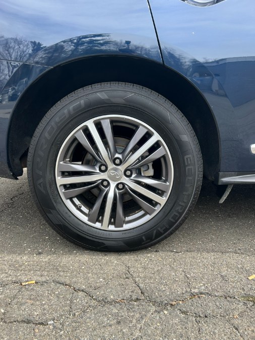 2018 INFINITI QX60 AWD, available for sale in Clinton, Connecticut | M&M Motors International. Clinton, Connecticut 2018 INFINITI QX60 AWD, available for sale in Clinton, Connecticut | M&M Motors International. Clinton, Connecticut