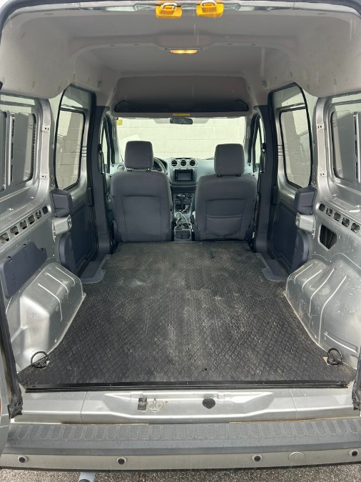 2010 Ford Transit Connect 114.6" XLT w/side & rear door privacy glass, available for sale in Clinton, Connecticut | M&M Motors International. Clinton, Connecticut 2010 Ford Transit Connect 114.6" XLT w/side & rear door privacy glass, available for sale in Clinton, Connecticut | M&M Motors International. Clinton, Connecticut