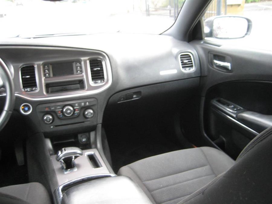 2013 Dodge Charger SE 4dr Sedan, available for sale in Massapequa, New York | Rite Choice Auto Inc.. Massapequa, New York 2013 Dodge Charger SE 4dr Sedan, available for sale in Massapequa, New York | Rite Choice Auto Inc.. Massapequa, New York