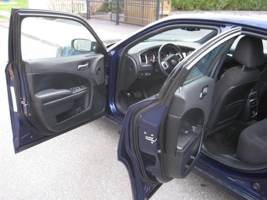 2013 Dodge Charger SE 4dr Sedan, available for sale in Massapequa, New York | Rite Choice Auto Inc.. Massapequa, New York 2013 Dodge Charger SE 4dr Sedan, available for sale in Massapequa, New York | Rite Choice Auto Inc.. Massapequa, New York
