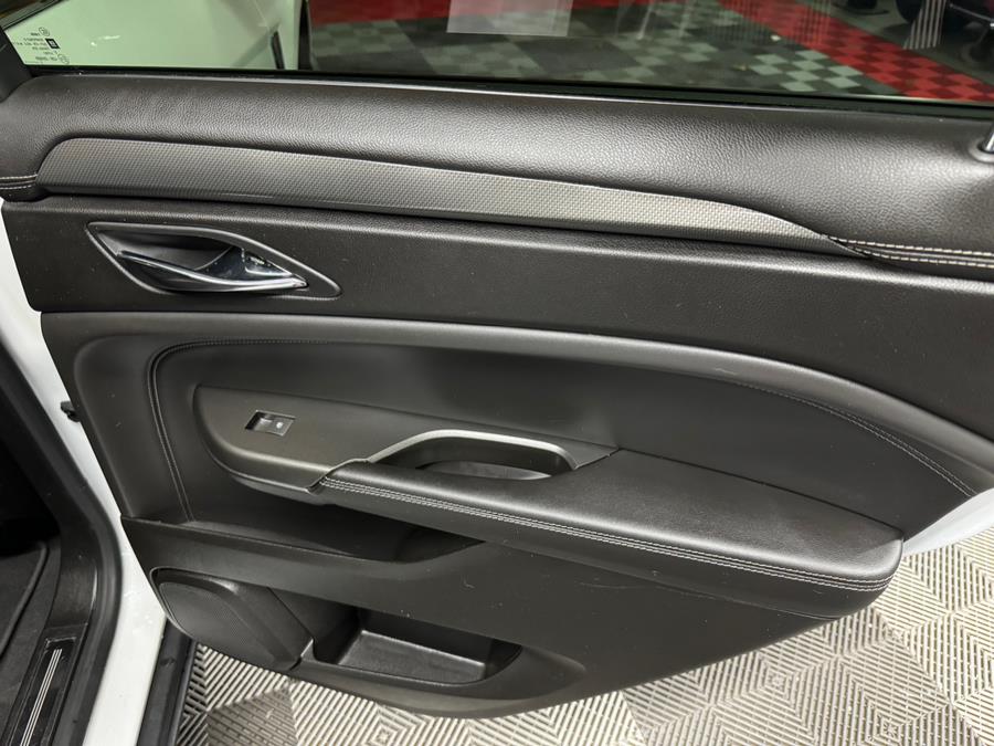 2012 Cadillac SRX FWD 4dr Base, available for sale in West Babylon , New York | MP Motors Inc. West Babylon , New York 2012 Cadillac SRX FWD 4dr Base, available for sale in West Babylon , New York | MP Motors Inc. West Babylon , New York