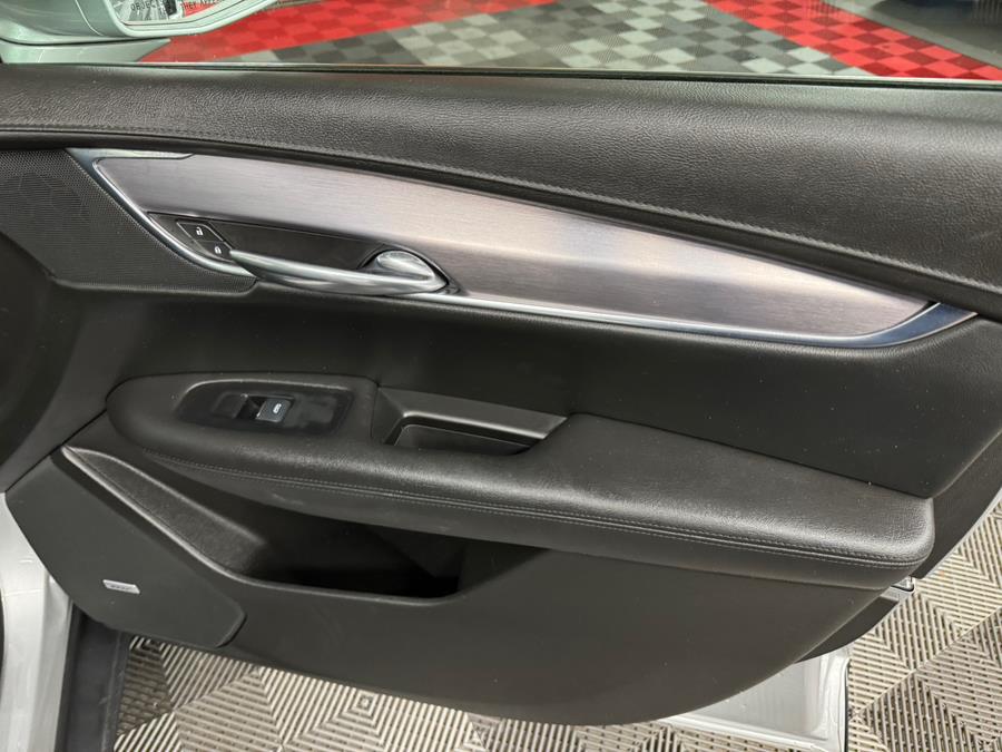2017 Cadillac XT5 AWD 4dr Luxury, available for sale in West Babylon , New York | MP Motors Inc. West Babylon , New York 2017 Cadillac XT5 AWD 4dr Luxury, available for sale in West Babylon , New York | MP Motors Inc. West Babylon , New York