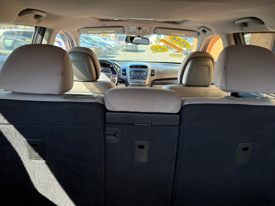 2014 Kia Sorento AWD 4dr I4 LX, available for sale in Revere, Massachusetts | Wonderland Auto. Revere, Massachusetts 2014 Kia Sorento AWD 4dr I4 LX, available for sale in Revere, Massachusetts | Wonderland Auto. Revere, Massachusetts