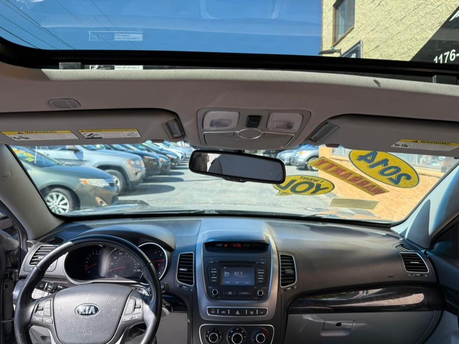 2014 Kia Sorento AWD 4dr I4 LX, available for sale in Revere, Massachusetts | Wonderland Auto. Revere, Massachusetts 2014 Kia Sorento AWD 4dr I4 LX, available for sale in Revere, Massachusetts | Wonderland Auto. Revere, Massachusetts