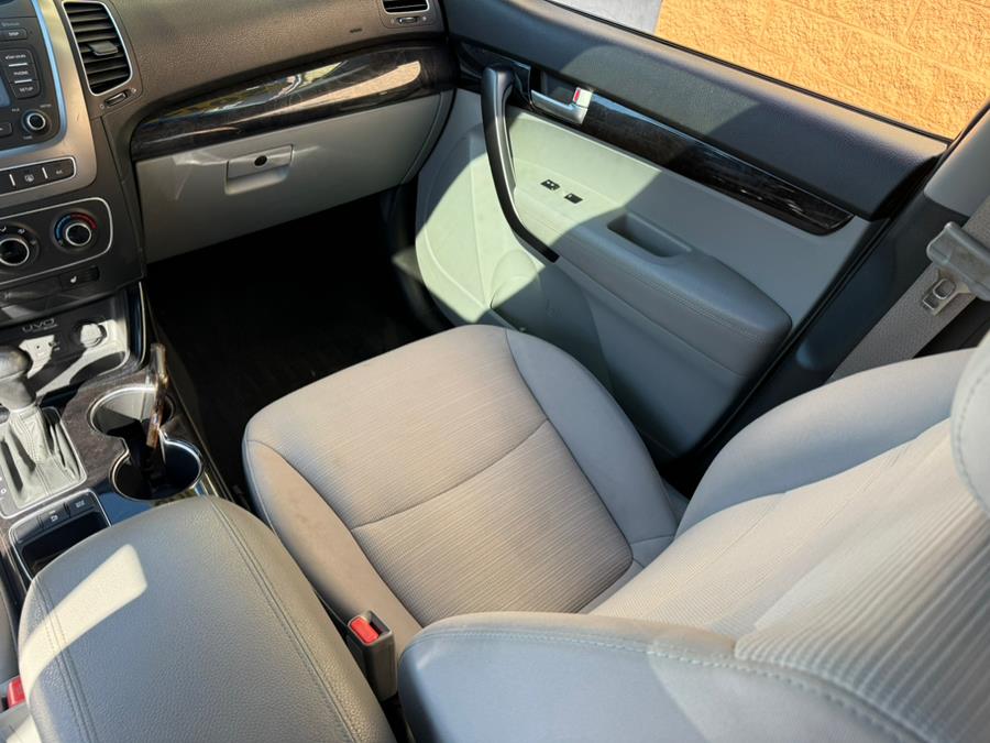 2014 Kia Sorento AWD 4dr I4 LX, available for sale in Revere, Massachusetts | Wonderland Auto. Revere, Massachusetts 2014 Kia Sorento AWD 4dr I4 LX, available for sale in Revere, Massachusetts | Wonderland Auto. Revere, Massachusetts