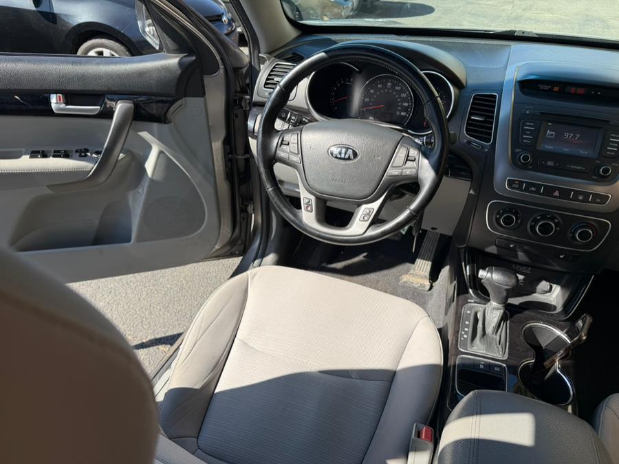 2014 Kia Sorento AWD 4dr I4 LX, available for sale in Revere, Massachusetts | Wonderland Auto. Revere, Massachusetts 2014 Kia Sorento AWD 4dr I4 LX, available for sale in Revere, Massachusetts | Wonderland Auto. Revere, Massachusetts