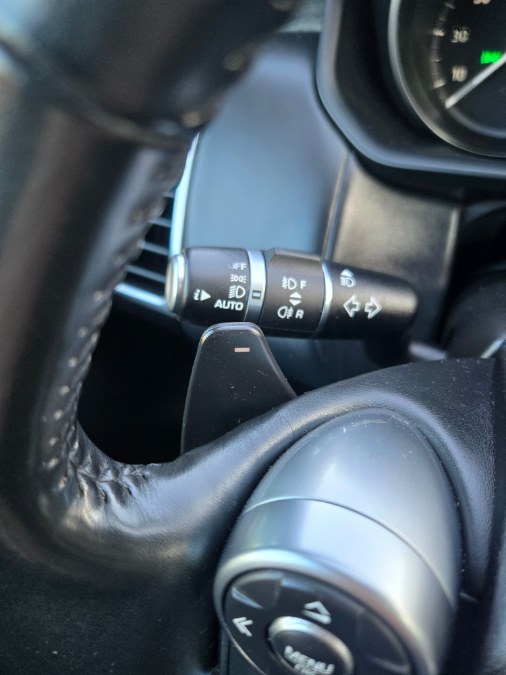 2017 Land Rover Discovery HSE Luxury V6 Supercharged, available for sale in Bristol, Connecticut | Dealmax Motors LLC. Bristol, Connecticut 2017 Land Rover Discovery HSE Luxury V6 Supercharged, available for sale in Bristol, Connecticut | Dealmax Motors LLC. Bristol, Connecticut