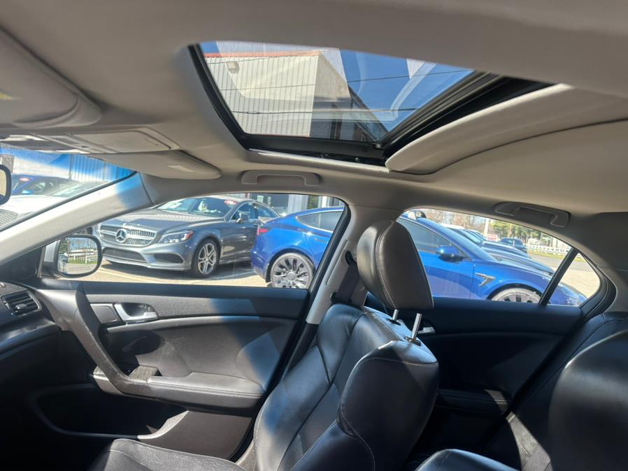 2011 Acura TSX 4dr Sdn I4 Auto Tech Pkg, available for sale in South Windsor, Connecticut | Mike And Tony Auto Sales, Inc. South Windsor, Connecticut 2011 Acura TSX 4dr Sdn I4 Auto Tech Pkg, available for sale in South Windsor, Connecticut | Mike And Tony Auto Sales, Inc. South Windsor, Connecticut