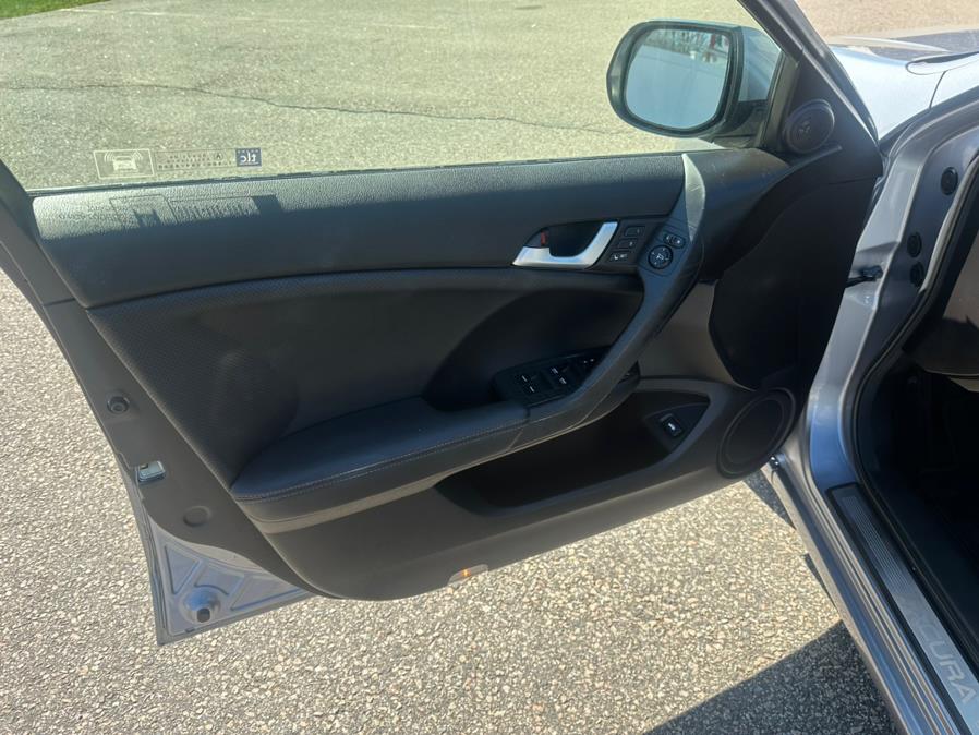 2011 Acura TSX 4dr Sdn I4 Auto Tech Pkg, available for sale in South Windsor, Connecticut | Mike And Tony Auto Sales, Inc. South Windsor, Connecticut 2011 Acura TSX 4dr Sdn I4 Auto Tech Pkg, available for sale in South Windsor, Connecticut | Mike And Tony Auto Sales, Inc. South Windsor, Connecticut