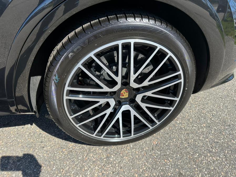2024 Porsche Cayenne Turbo E-Hybrid AWD, available for sale in South Windsor, Connecticut | Mike And Tony Auto Sales, Inc. South Windsor, Connecticut 2024 Porsche Cayenne Turbo E-Hybrid AWD, available for sale in South Windsor, Connecticut | Mike And Tony Auto Sales, Inc. South Windsor, Connecticut