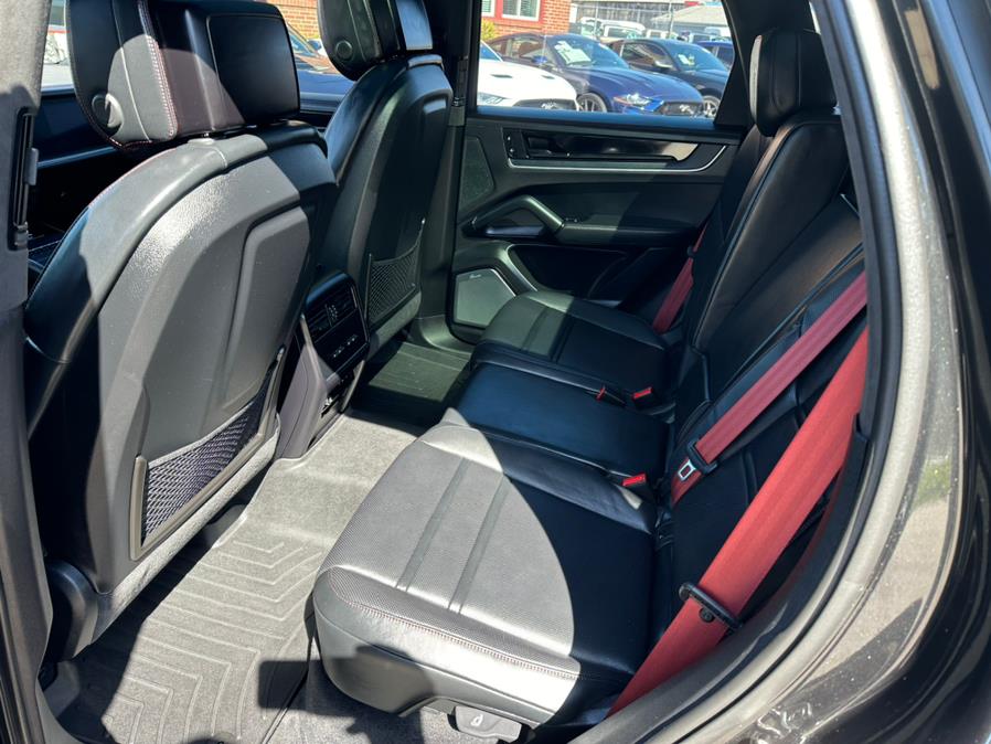 2024 Porsche Cayenne Turbo E-Hybrid AWD, available for sale in South Windsor, Connecticut | Mike And Tony Auto Sales, Inc. South Windsor, Connecticut 2024 Porsche Cayenne Turbo E-Hybrid AWD, available for sale in South Windsor, Connecticut | Mike And Tony Auto Sales, Inc. South Windsor, Connecticut