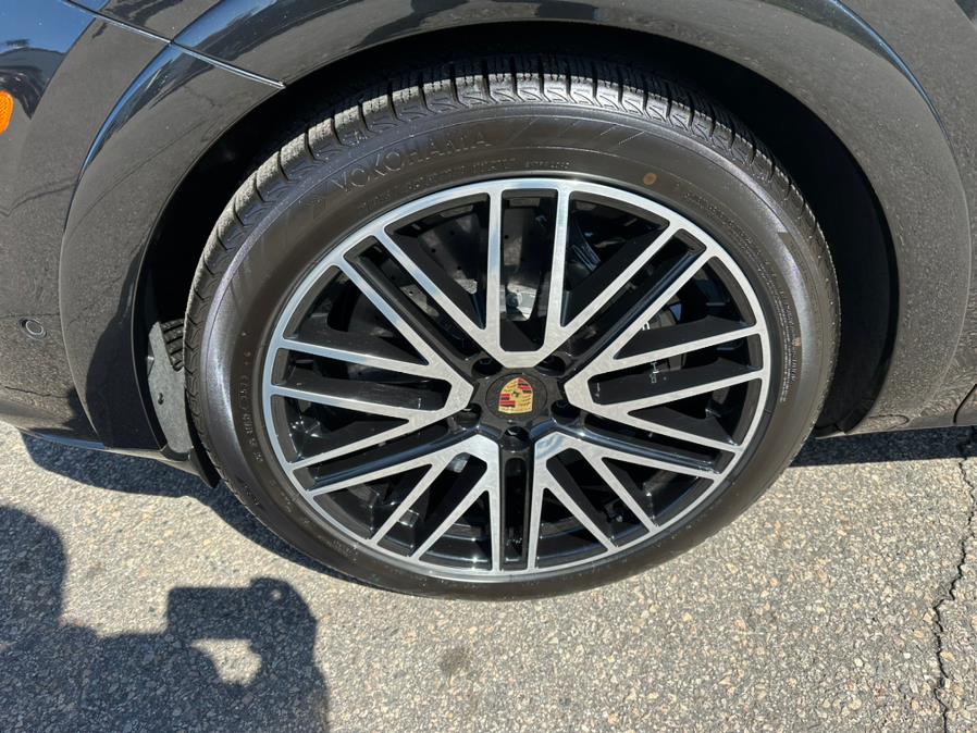 2024 Porsche Cayenne Turbo E-Hybrid AWD, available for sale in South Windsor, Connecticut | Mike And Tony Auto Sales, Inc. South Windsor, Connecticut 2024 Porsche Cayenne Turbo E-Hybrid AWD, available for sale in South Windsor, Connecticut | Mike And Tony Auto Sales, Inc. South Windsor, Connecticut