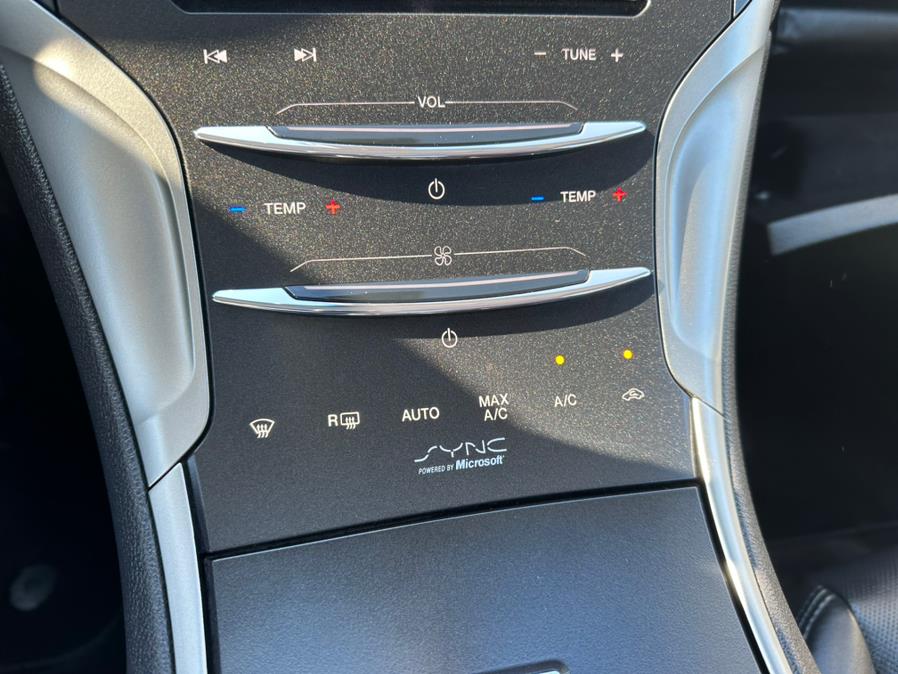 2013 Lincoln MKZ 4dr Sdn Hybrid FWD, available for sale in South Windsor, Connecticut | Mike And Tony Auto Sales, Inc. South Windsor, Connecticut 2013 Lincoln MKZ 4dr Sdn Hybrid FWD, available for sale in South Windsor, Connecticut | Mike And Tony Auto Sales, Inc. South Windsor, Connecticut
