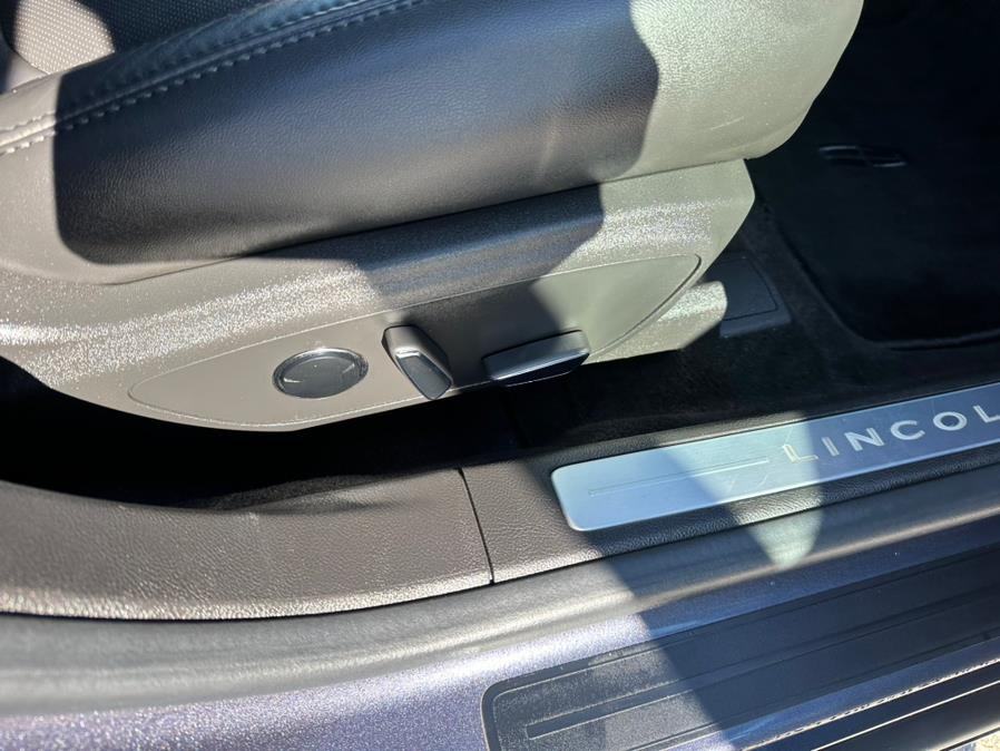 2013 Lincoln MKZ 4dr Sdn Hybrid FWD, available for sale in South Windsor, Connecticut | Mike And Tony Auto Sales, Inc. South Windsor, Connecticut 2013 Lincoln MKZ 4dr Sdn Hybrid FWD, available for sale in South Windsor, Connecticut | Mike And Tony Auto Sales, Inc. South Windsor, Connecticut