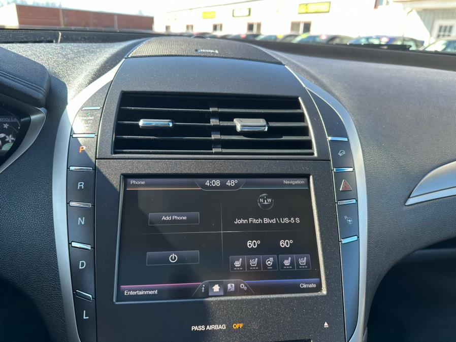 2013 Lincoln MKZ 4dr Sdn Hybrid FWD, available for sale in South Windsor, Connecticut | Mike And Tony Auto Sales, Inc. South Windsor, Connecticut 2013 Lincoln MKZ 4dr Sdn Hybrid FWD, available for sale in South Windsor, Connecticut | Mike And Tony Auto Sales, Inc. South Windsor, Connecticut