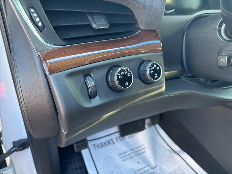 2016 Cadillac Escalade 4WD 4dr Luxury Collection, available for sale in Old Saybrook, Connecticut | Saybrook Auto Barn. Old Saybrook, Connecticut 2016 Cadillac Escalade 4WD 4dr Luxury Collection, available for sale in Old Saybrook, Connecticut | Saybrook Auto Barn. Old Saybrook, Connecticut