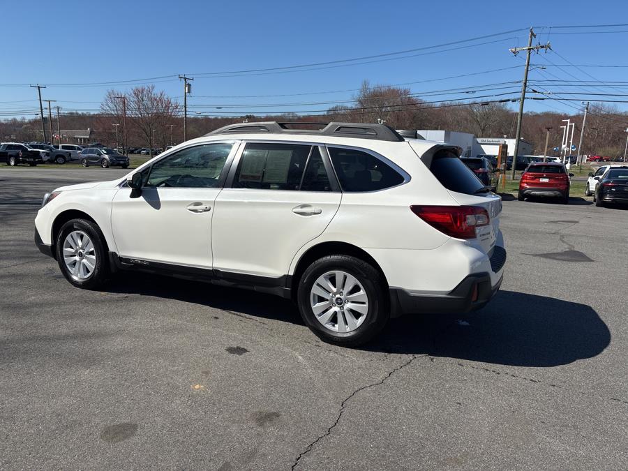 2018 Subaru Outback 2.5i Premium, available for sale in Old Saybrook, Connecticut | Saybrook Auto Barn. Old Saybrook, Connecticut 2018 Subaru Outback 2.5i Premium, available for sale in Old Saybrook, Connecticut | Saybrook Auto Barn. Old Saybrook, Connecticut
