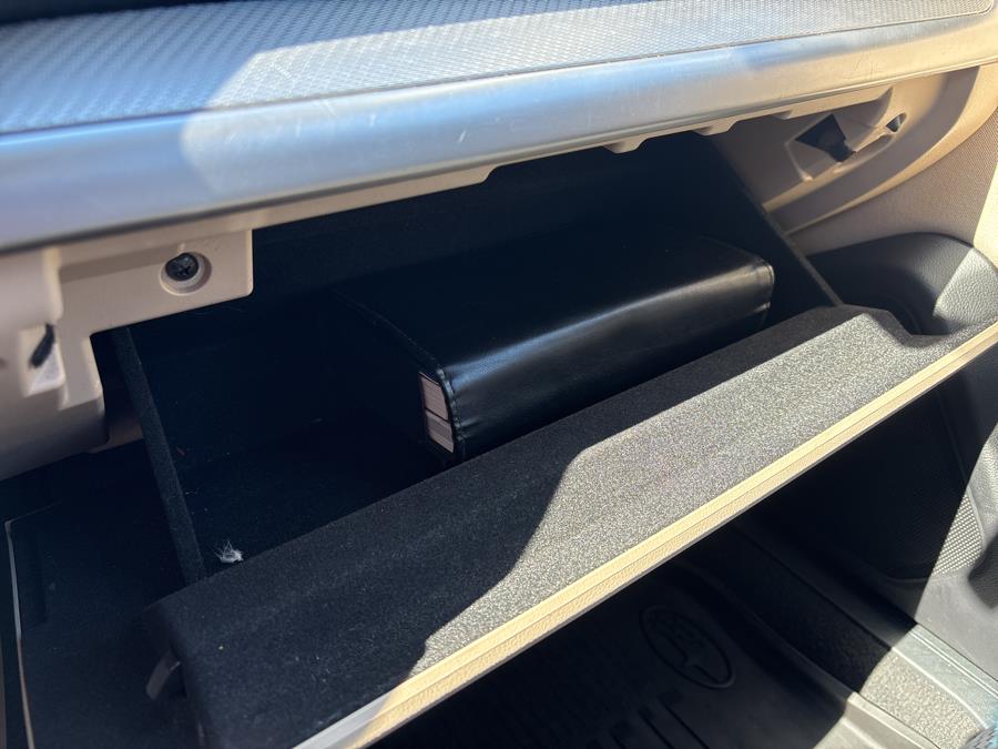2018 Subaru Outback 2.5i Premium, available for sale in Old Saybrook, Connecticut | Saybrook Auto Barn. Old Saybrook, Connecticut 2018 Subaru Outback 2.5i Premium, available for sale in Old Saybrook, Connecticut | Saybrook Auto Barn. Old Saybrook, Connecticut