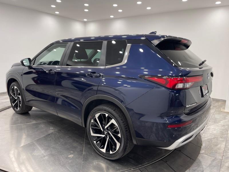 2023 Mitsubishi Outlander SE Special Edition AWC, available for sale in Maple Shade, New Jersey | Car Revolution. Maple Shade, New Jersey 2023 Mitsubishi Outlander SE Special Edition AWC, available for sale in Maple Shade, New Jersey | Car Revolution. Maple Shade, New Jersey