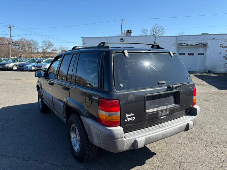 1998 Jeep Grand Cherokee 4dr Laredo 4WD, available for sale in East Windsor, Connecticut | CT Car Co LLC. East Windsor, Connecticut 1998 Jeep Grand Cherokee 4dr Laredo 4WD, available for sale in East Windsor, Connecticut | CT Car Co LLC. East Windsor, Connecticut
