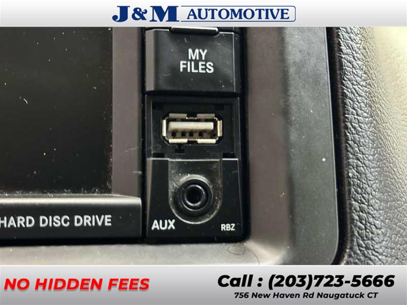 2016 Chrysler Town & Country Touring, available for sale in Naugatuck, Connecticut | J&M Automotive Sls&Svc LLC. Naugatuck, Connecticut 2016 Chrysler Town & Country Touring, available for sale in Naugatuck, Connecticut | J&M Automotive Sls&Svc LLC. Naugatuck, Connecticut