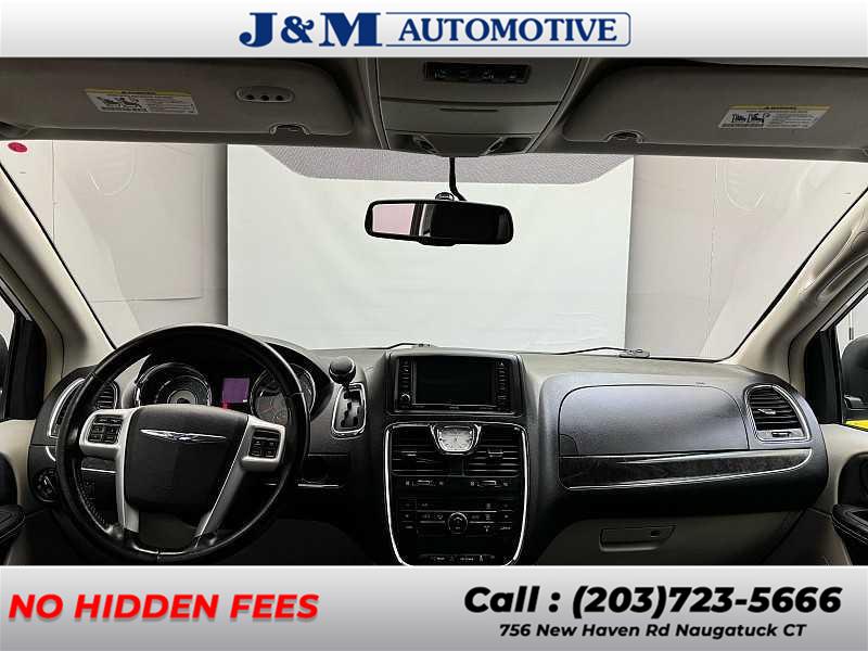 2016 Chrysler Town & Country Touring, available for sale in Naugatuck, Connecticut | J&M Automotive Sls&Svc LLC. Naugatuck, Connecticut 2016 Chrysler Town & Country Touring, available for sale in Naugatuck, Connecticut | J&M Automotive Sls&Svc LLC. Naugatuck, Connecticut