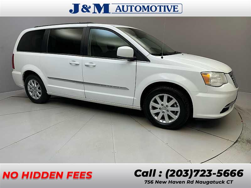 2016 Chrysler Town & Country Touring, available for sale in Naugatuck, Connecticut | J&M Automotive Sls&Svc LLC. Naugatuck, Connecticut 2016 Chrysler Town & Country Touring, available for sale in Naugatuck, Connecticut | J&M Automotive Sls&Svc LLC. Naugatuck, Connecticut