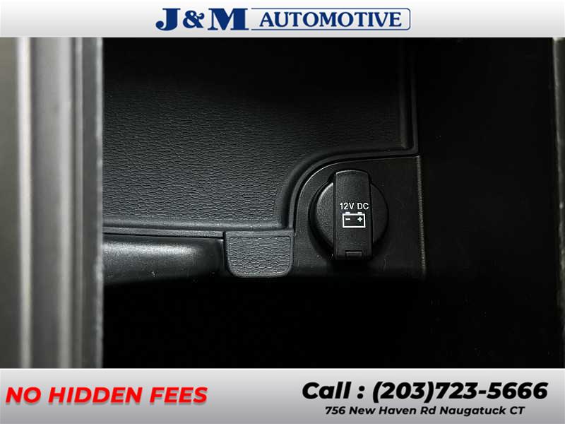 2018 Dodge Journey SXT, available for sale in Naugatuck, Connecticut | J&M Automotive Sls&Svc LLC. Naugatuck, Connecticut 2018 Dodge Journey SXT, available for sale in Naugatuck, Connecticut | J&M Automotive Sls&Svc LLC. Naugatuck, Connecticut