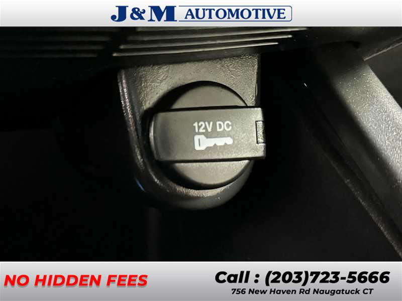 2018 Dodge Journey SXT, available for sale in Naugatuck, Connecticut | J&M Automotive Sls&Svc LLC. Naugatuck, Connecticut 2018 Dodge Journey SXT, available for sale in Naugatuck, Connecticut | J&M Automotive Sls&Svc LLC. Naugatuck, Connecticut
