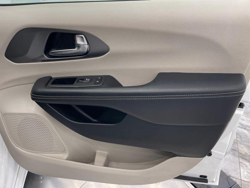 2022 Chrysler Pacifica Touring L FWD, available for sale in Maple Shade, New Jersey | Car Revolution. Maple Shade, New Jersey 2022 Chrysler Pacifica Touring L FWD, available for sale in Maple Shade, New Jersey | Car Revolution. Maple Shade, New Jersey
