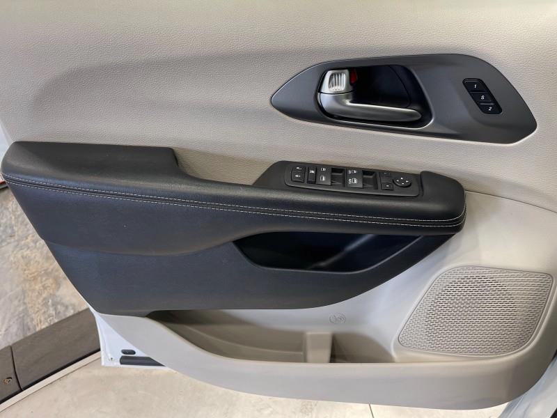 2022 Chrysler Pacifica Touring L FWD, available for sale in Maple Shade, New Jersey | Car Revolution. Maple Shade, New Jersey 2022 Chrysler Pacifica Touring L FWD, available for sale in Maple Shade, New Jersey | Car Revolution. Maple Shade, New Jersey