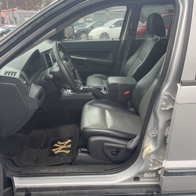 2008 Jeep Grand Cherokee 4WD 4dr Laredo, available for sale in Naugatuck, Connecticut | Riverside Motorcars, LLC. Naugatuck, Connecticut 2008 Jeep Grand Cherokee 4WD 4dr Laredo, available for sale in Naugatuck, Connecticut | Riverside Motorcars, LLC. Naugatuck, Connecticut