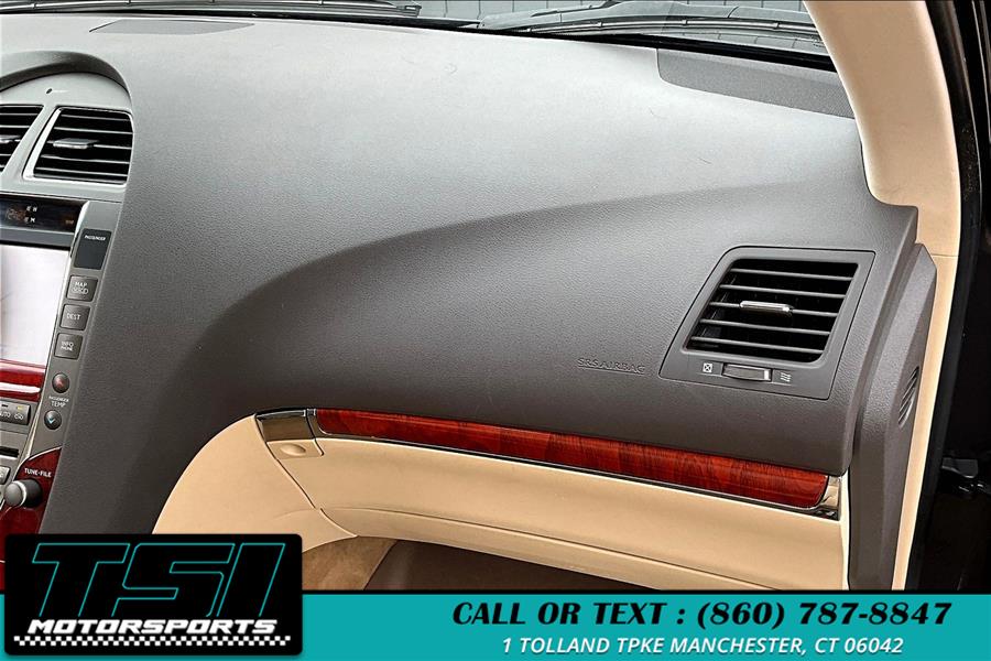 2012 Lexus ES 350 4dr Sdn, available for sale in Manchester, Connecticut | TSI Motorsports. Manchester, Connecticut 2012 Lexus ES 350 4dr Sdn, available for sale in Manchester, Connecticut | TSI Motorsports. Manchester, Connecticut