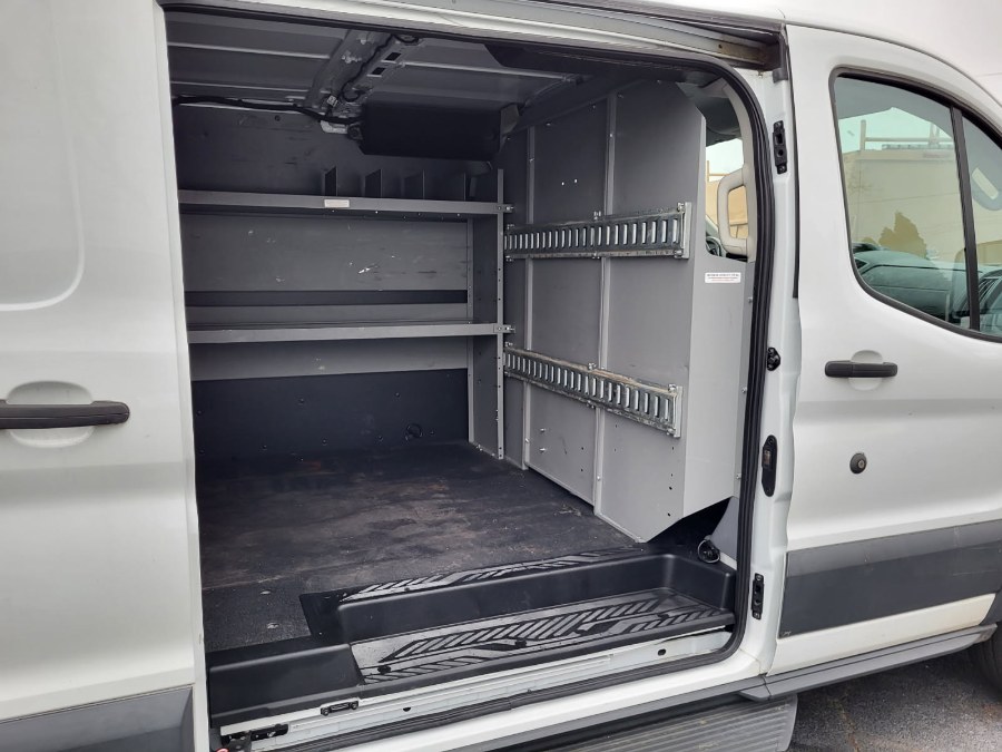 2017 Ford Transit Van 250 T-250 130" Low Rf 9000 GVWR Sliding RH Dr, available for sale in COPIAGUE, New York | Warwick Auto Sales Inc. COPIAGUE, New York 2017 Ford Transit Van 250 T-250 130" Low Rf 9000 GVWR Sliding RH Dr, available for sale in COPIAGUE, New York | Warwick Auto Sales Inc. COPIAGUE, New York