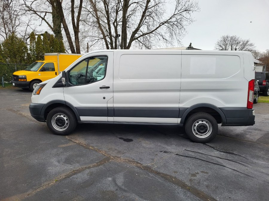 2017 Ford Transit Van 250 T-250 130" Low Rf 9000 GVWR Sliding RH Dr, available for sale in COPIAGUE, New York | Warwick Auto Sales Inc. COPIAGUE, New York 2017 Ford Transit Van 250 T-250 130" Low Rf 9000 GVWR Sliding RH Dr, available for sale in COPIAGUE, New York | Warwick Auto Sales Inc. COPIAGUE, New York
