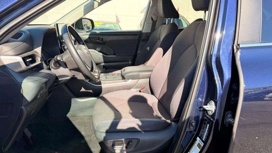 2023 Toyota Highlander LE Sport Utility 4D, available for sale in Linden, New Jersey | Route 27 Auto Mall. Linden, New Jersey 2023 Toyota Highlander LE Sport Utility 4D, available for sale in Linden, New Jersey | Route 27 Auto Mall. Linden, New Jersey